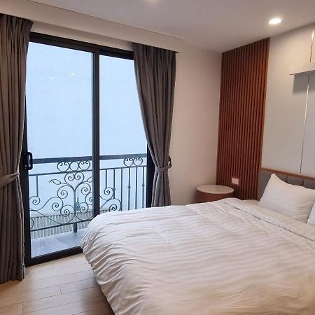 Era Cozy Apartment Hanoi Buitenkant foto